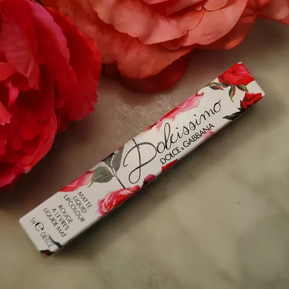 Dolce & Gabbana Dolcissimo Matte Liquid Lip Colour - ROSEBUD (VIVID ROSE PINK) - Picture 10 of 14
